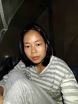 Snapshot of Cat-meow chatting on 11.24.25 Cat-meow online show from 11.24.25