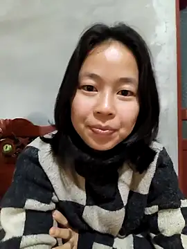 Snapshot of Cat-meow chatting on 12.19.25 Cat-meow online show from 12.19.25