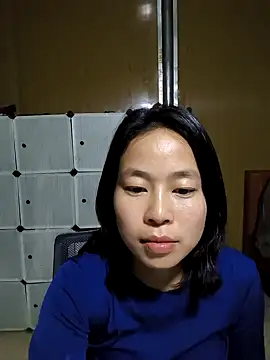 Snapshot of Cat-meow chatting on 12.22.25 Cat-meow online show from 12.22.25