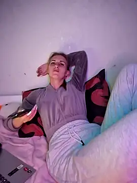 carolinakis  online show from 03.21.26