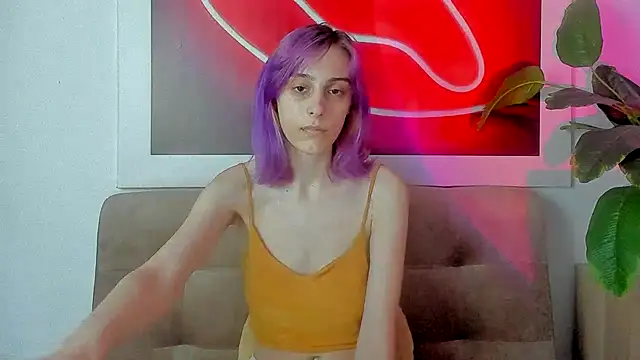 MiilaGlow online show from 05.03.26