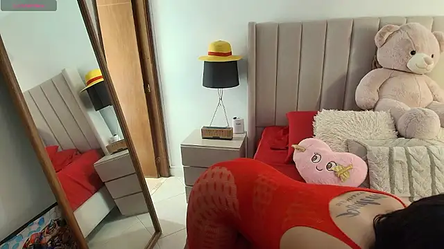 Emyii  online show from 02.17.26