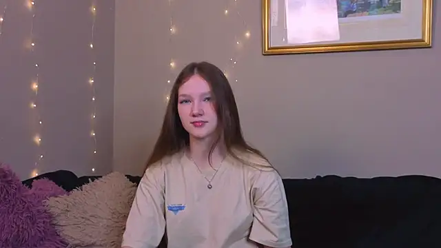 Snapshot of MelvinaEbner chatting on 12.02.25 MelvinaEbner online show from 12.02.25