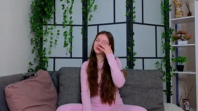 Snapshot of MelvinaEbner chatting on 02.10.26 MelvinaEbner online show from 02.10.26