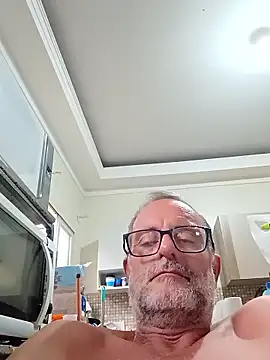 Snapshot of nard53 chatting on 02.01.26 nard53 online show from 02.01.26