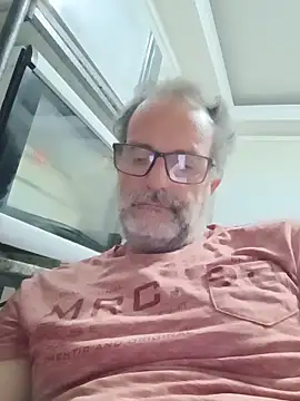 Snapshot of nard53 chatting on 05.18.26 nard53 online show from 05.18.26