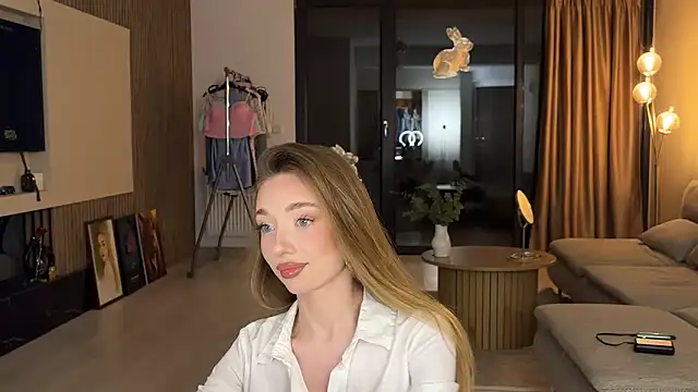 Jolienne online show from 05.21.26