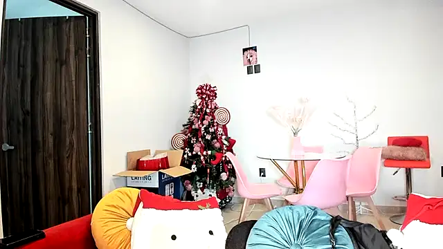 Snapshot of latinbitch chatting on 01.05.26 latinbitch online show from 01.05.26