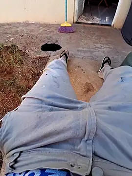 Snapshot of CLARO123F chatting on 11.20.25 CLARO123F online show from 11.20.25