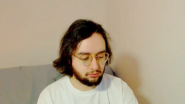 Snapshot of eren_jaeger2000 chatting on 01.10.26 eren jaeger2000 online show from 01.10.26