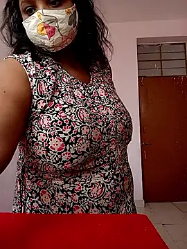 Snapshot of CUTE-LOVE-SWEETS chatting on 04.07.26 CUTE-LOVE-SWEETS online show from 04.07.26