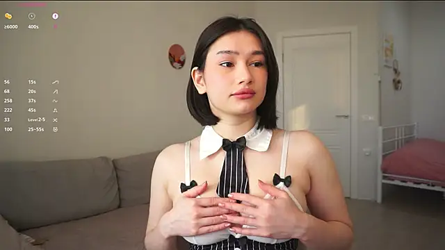 Snapshot of SoftLuna chatting on 01.15.26 SoftLuna online show from 01.15.26