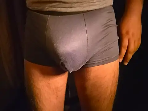 Snapshot of adrian_16_17 chatting on 12.16.25 adrian 16 17 online show from 12.16.25