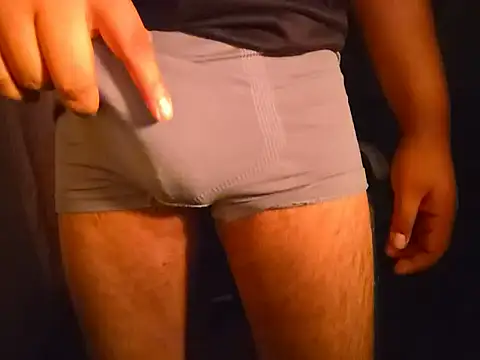 Snapshot of adrian_16_17 chatting on 01.18.26 adrian 16 17 online show from 01.18.26