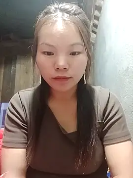 Snapshot of yu-zhen chatting on 11.25.25 yu-zhen online show from 11.25.25