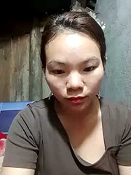 Snapshot of yu-zhen chatting on 12.05.25 yu-zhen online show from 12.05.25