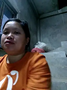 Snapshot of Ava-120 chatting on 12.02.25 Ava-120 online show from 12.02.25