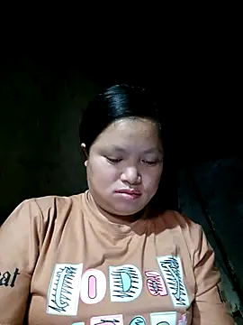 Snapshot of Ava-120 chatting on 12.14.25 Ava-120 online show from 12.14.25