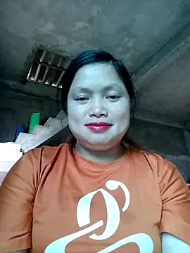 Snapshot of Ava-120 chatting on 12.23.25 Ava-120 online show from 12.23.25