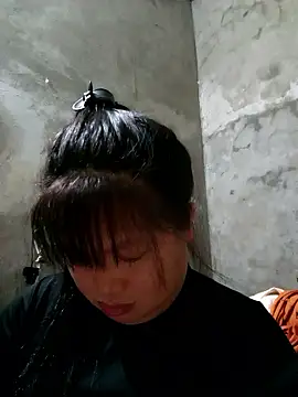 Snapshot of Ava-120 chatting on 01.18.26 Ava-120 online show from 01.18.26