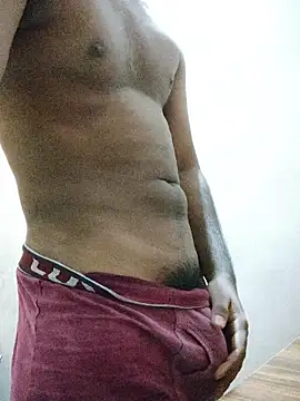 Snapshot of BhonduBaby chatting on 11.20.25 BhonduBaby online show from 11.20.25