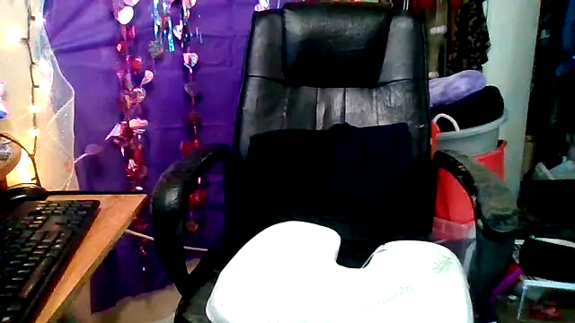 SatinSinful online show from 02.27.26