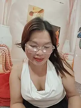 Snapshot of Cover-baa chatting on 07.13.26 Cover-baa online show from 07.13.26