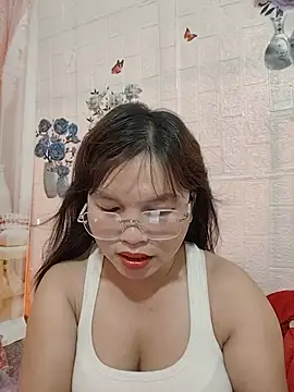 Snapshot of Cover-baa chatting on 07.18.26 Cover-baa online show from 07.18.26