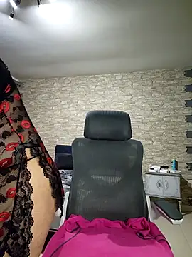 LeillaaX online show from 05.12.26