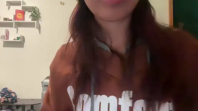 tinydaisy21 online show from 12.23.25