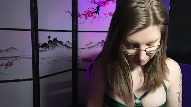 Snapshot of scarlettsrose chatting on 06.29.26 scarlettsrose online show from 06.29.26