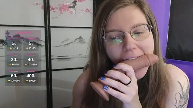 Snapshot of scarlettsrose chatting on 07.15.26 scarlettsrose online show from 07.15.26