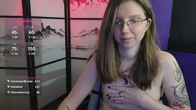 Snapshot of scarlettsrose chatting on 07.28.26 scarlettsrose online show from 07.28.26