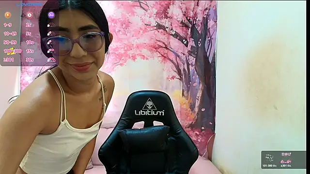 Snapshot of Emma_latinasexy18 chatting on 02.10.26 Emma latinasexy18 online show from 02.10.26