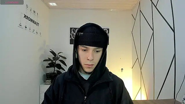 Snapshot of James_Adams_01 chatting on 12.03.25 James Adams 01 online show from 12.03.25