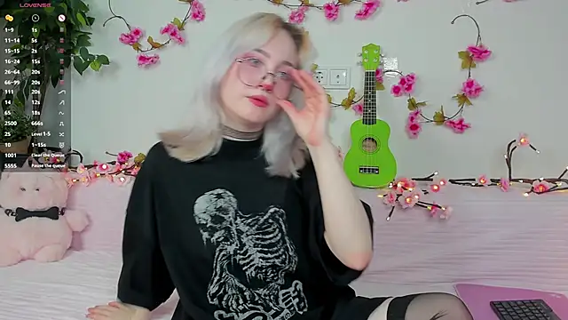 Snapshot of RanaKaduk chatting on 02.15.26 RanaKaduk online show from 02.15.26