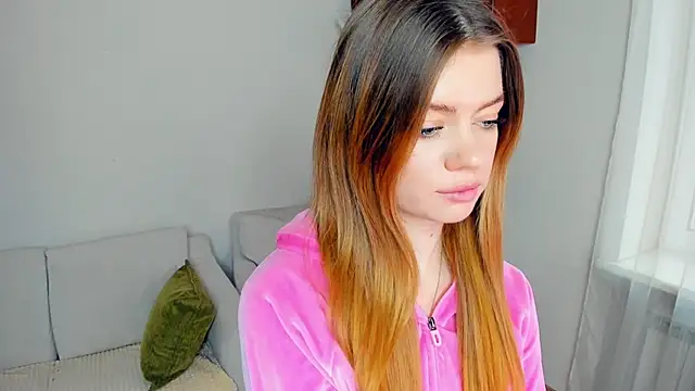 Snapshot of AngelesBenitz chatting on 12.17.25 AngelesBenitz online show from 12.17.25