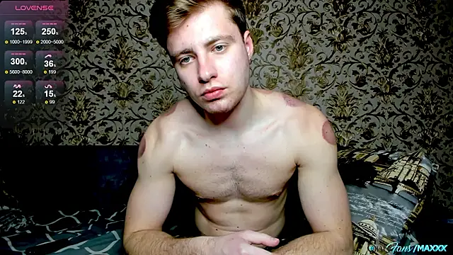 Maxhornyblondieman online show from 03.12.26