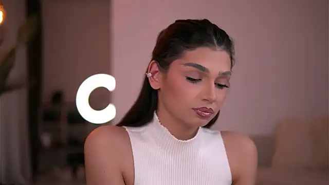 Snapshot of LuvCaprice chatting on 03.25.26 LuvCaprice online show from 03.25.26