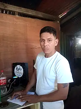 Snapshot of juunioreest chatting on 01.15.26 juunioreest online show from 01.15.26