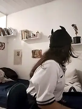 Snapshot of Satanatrix chatting on 12.16.25 Satanatrix online show from 12.16.25