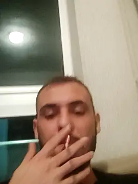 Snapshot of berkkderlerr chatting on 11.25.25 berkkderlerr online show from 11.25.25