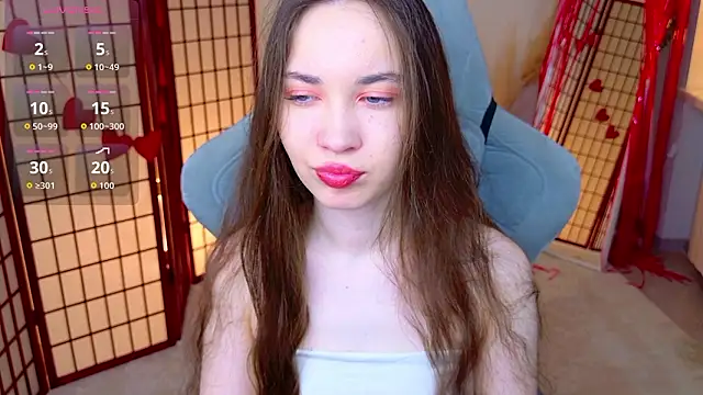 Snapshot of SilentLily chatting on 02.12.26 SilentLily online show from 02.12.26