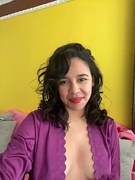 Esmerald 1111 online show from 02.19.26