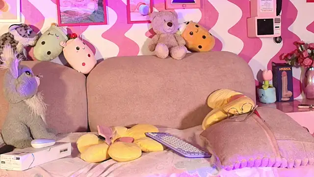 Snapshot of the_girl_with_the_red_hai chatting on 01.08.26 the girl with the red hai online show from 01.08.26