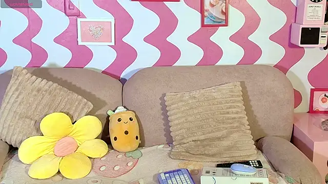 Snapshot of the_girl_with_the_red_hai chatting on 02.05.26 the girl with the red hai online show from 02.05.26