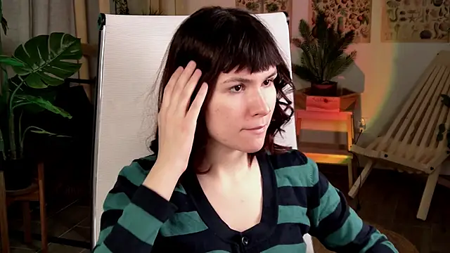 Snapshot of RickiOwens chatting on 12.15.25 RickiOwens online show from 12.15.25