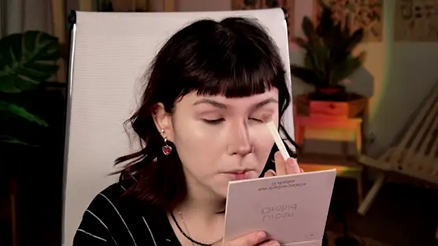 Snapshot of RickiOwens chatting on 12.16.25 RickiOwens online show from 12.16.25