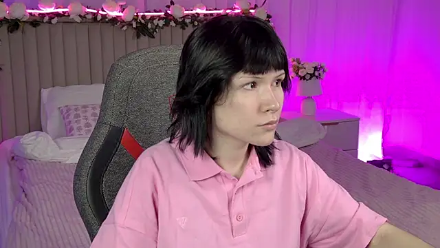 Snapshot of RickiOwens chatting on 01.08.26 RickiOwens online show from 01.08.26