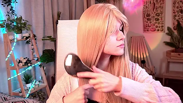 Snapshot of RickiOwens chatting on 01.16.26 RickiOwens online show from 01.16.26